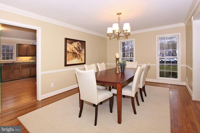 2431 Albot Road Reston, VA 20191 - Photo 13 of 30 Dining Room