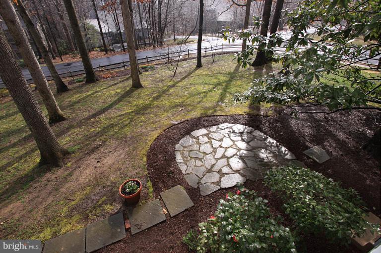 2431 Albot Road Reston, VA 20191 - Photo 5 of 30 Patio off Kitchen