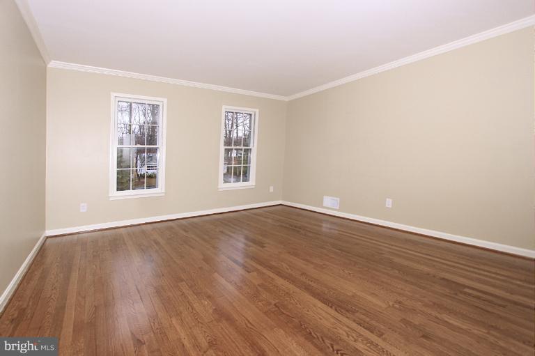 2431 Albot Road Reston, VA 20191 - Photo 6 of 30 Four Additional Large Upper Level Bedrooms