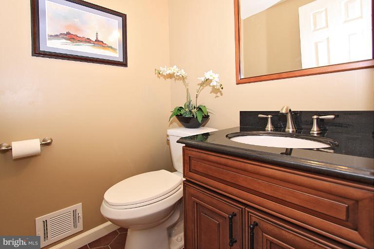 2431 Albot Road Reston, VA 20191 - Photo 7 of 30 Powder Room