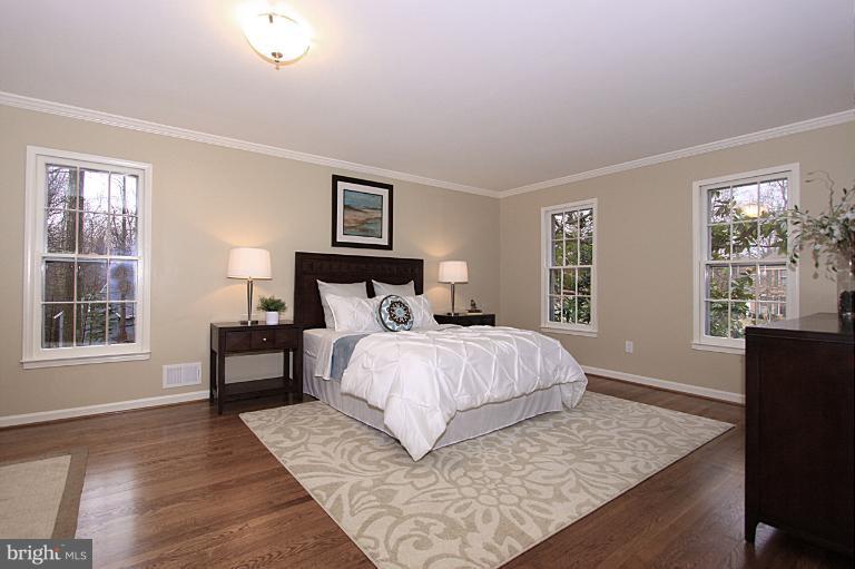2431 Albot Road Reston, VA 20191 - Photo 8 of 30 Bedroom (Master)