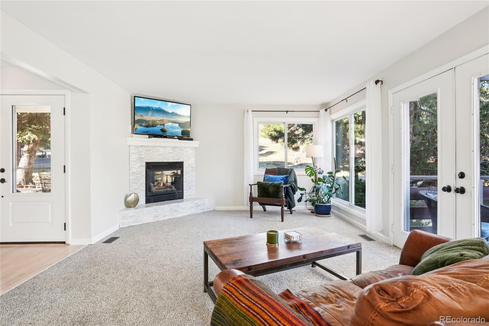 7084 Fox Paw Trail Littleton, CO 80125 - Photo 6 of 47