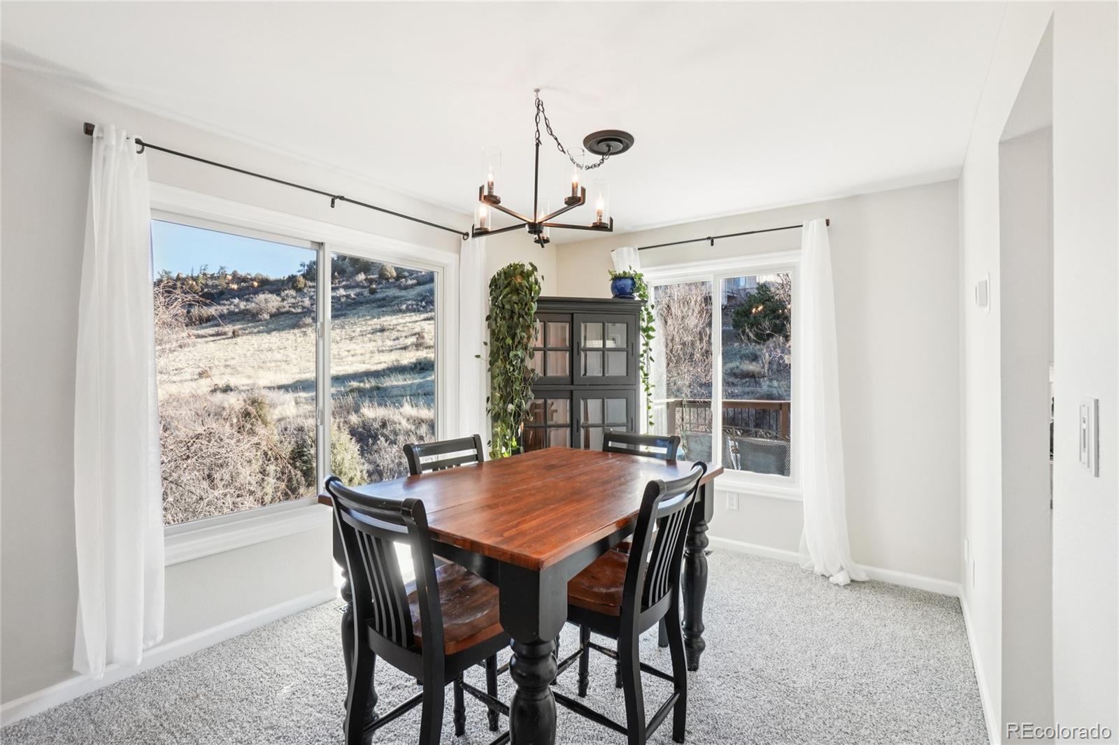 7084 Fox Paw Trail Littleton, CO 80125 - Photo 8 of 47