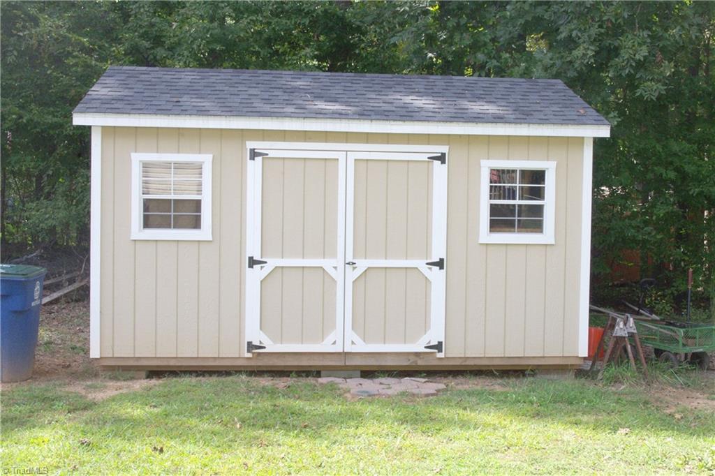 182 Monarch Road Summerfield, NC 27358 - Photo 16 of 17 Gallery Image 16
