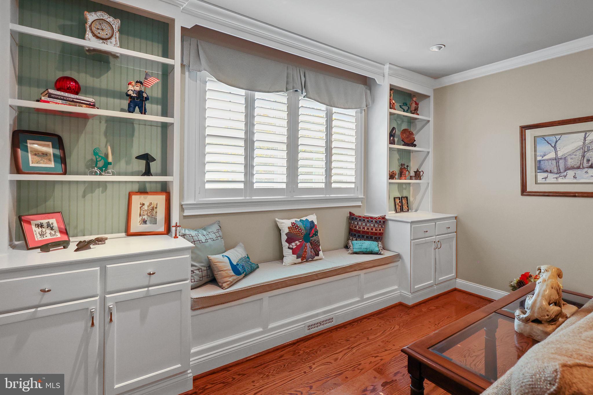 978 Weber Drive Yardley, PA 19067 - Photo 20 of 63 Family Room
