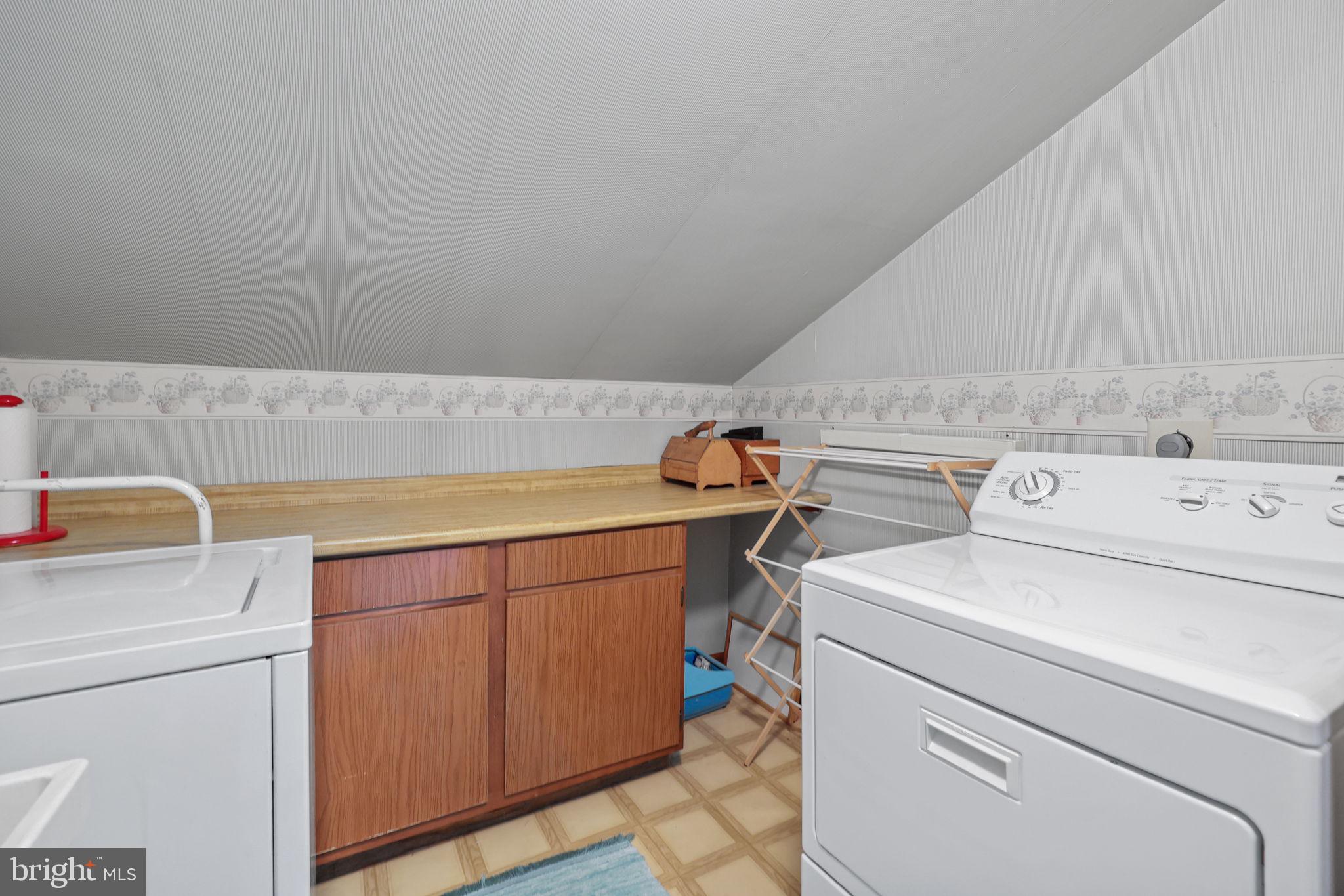 978 Weber Drive Yardley, PA 19067 - Photo 37 of 63 a utility room with dryer and washer