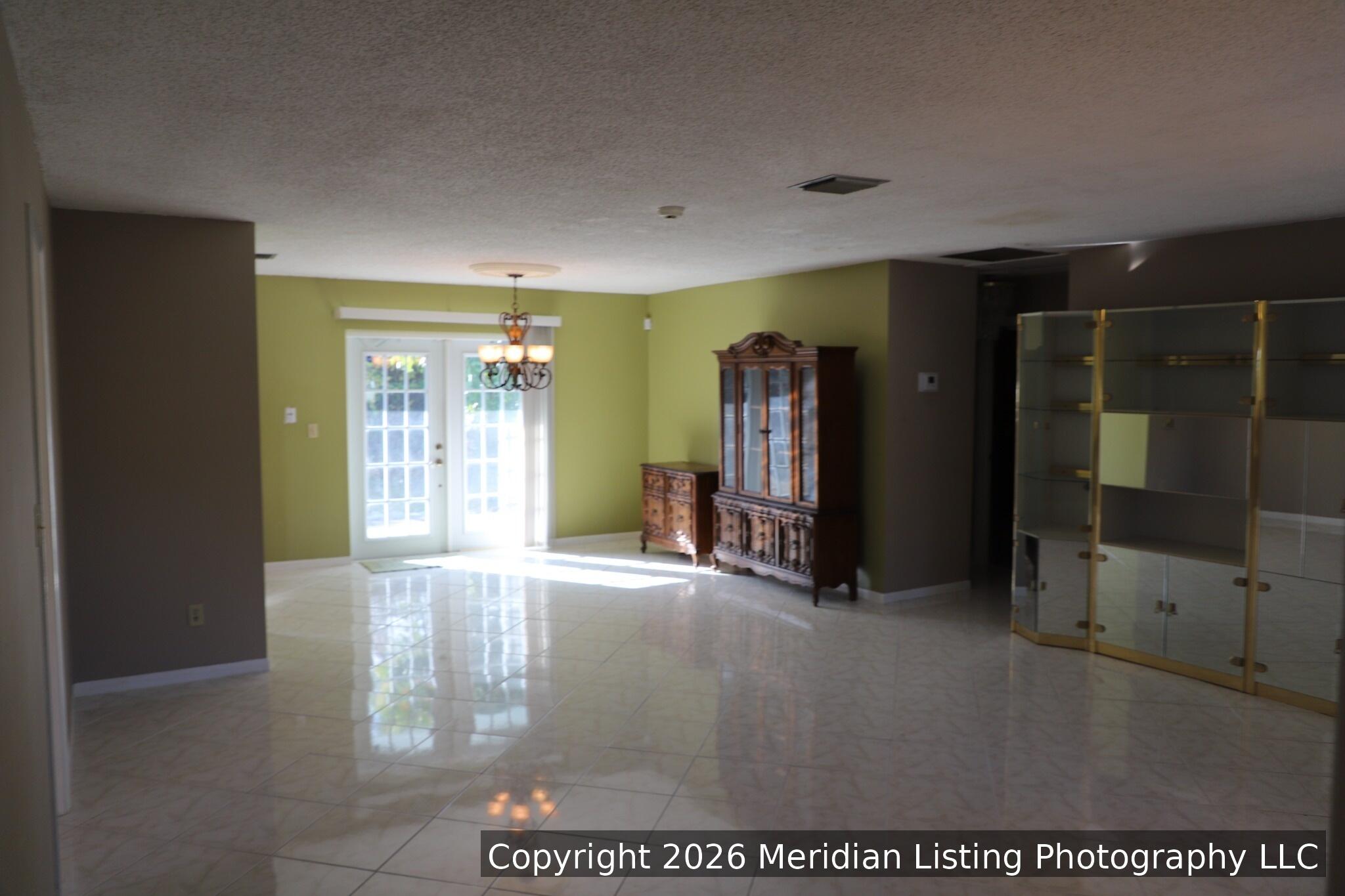 900 Southeast Lake Street Stuart, FL 34994 - Photo 17 of 33 IMG_0608_watermarked