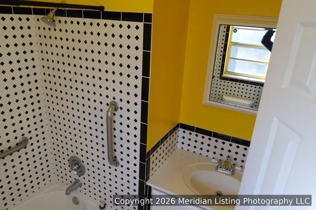 $350,000 | 900 Southeast Lake Street, Stuart, FL 34994