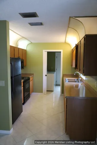 $350,000 | 900 Southeast Lake Street, Stuart, FL 34994