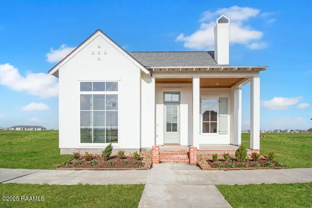 $489,450 | 406 Oceans Boulevard, Youngsville, LA 70592