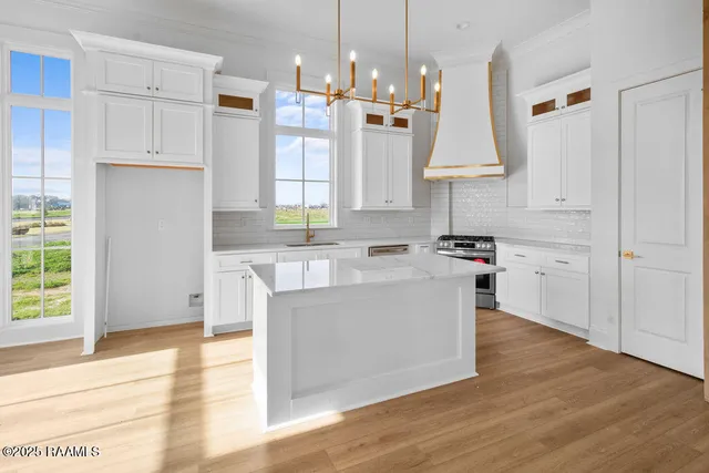 $489,450 | 406 Oceans Boulevard, Youngsville, LA 70592