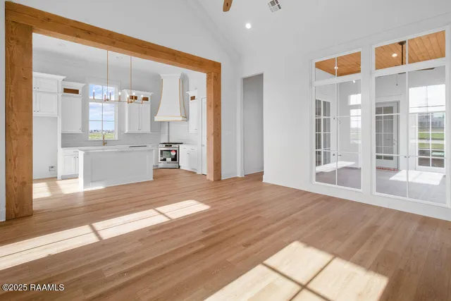 $489,450 | 406 Oceans Boulevard, Youngsville, LA 70592