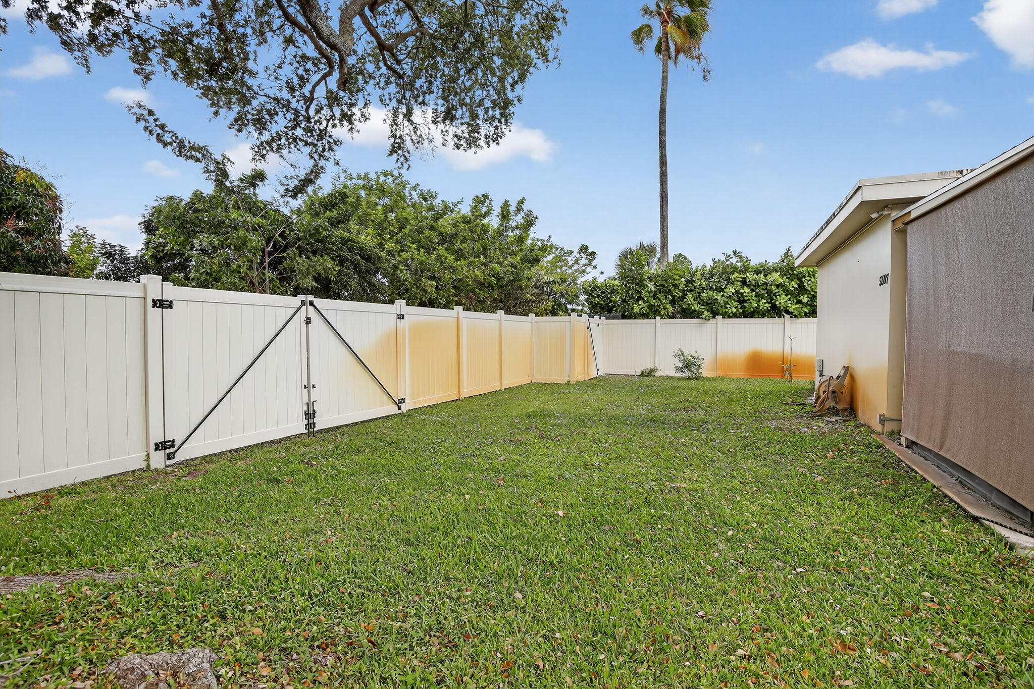 5507 McKinley Street Hollywood, FL 33021 - Photo 47 of 60 46-web-or-mls-_A7A9739