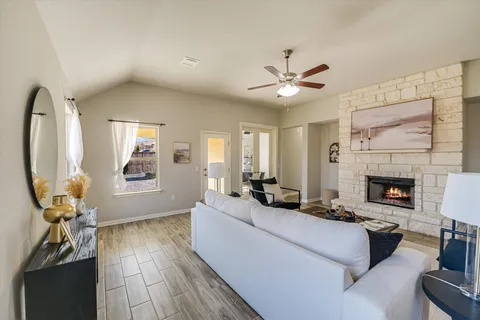 $450,000 | 6705 Shiva Kamini Way, Austin, TX 78754