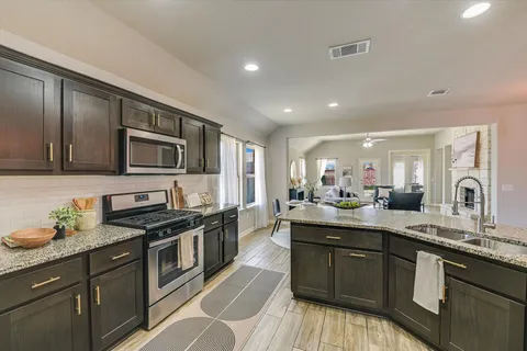 $450,000 | 6705 Shiva Kamini Way, Austin, TX 78754