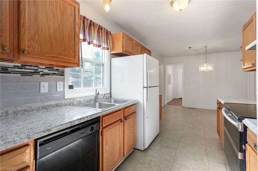 810 Arthur Avenue High Point, NC 27263 - Photo 14 of 36