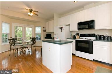 8415 Glad Rivers Row Columbia, MD 21045 - Photo 7 of 24 Gallery Image 7
