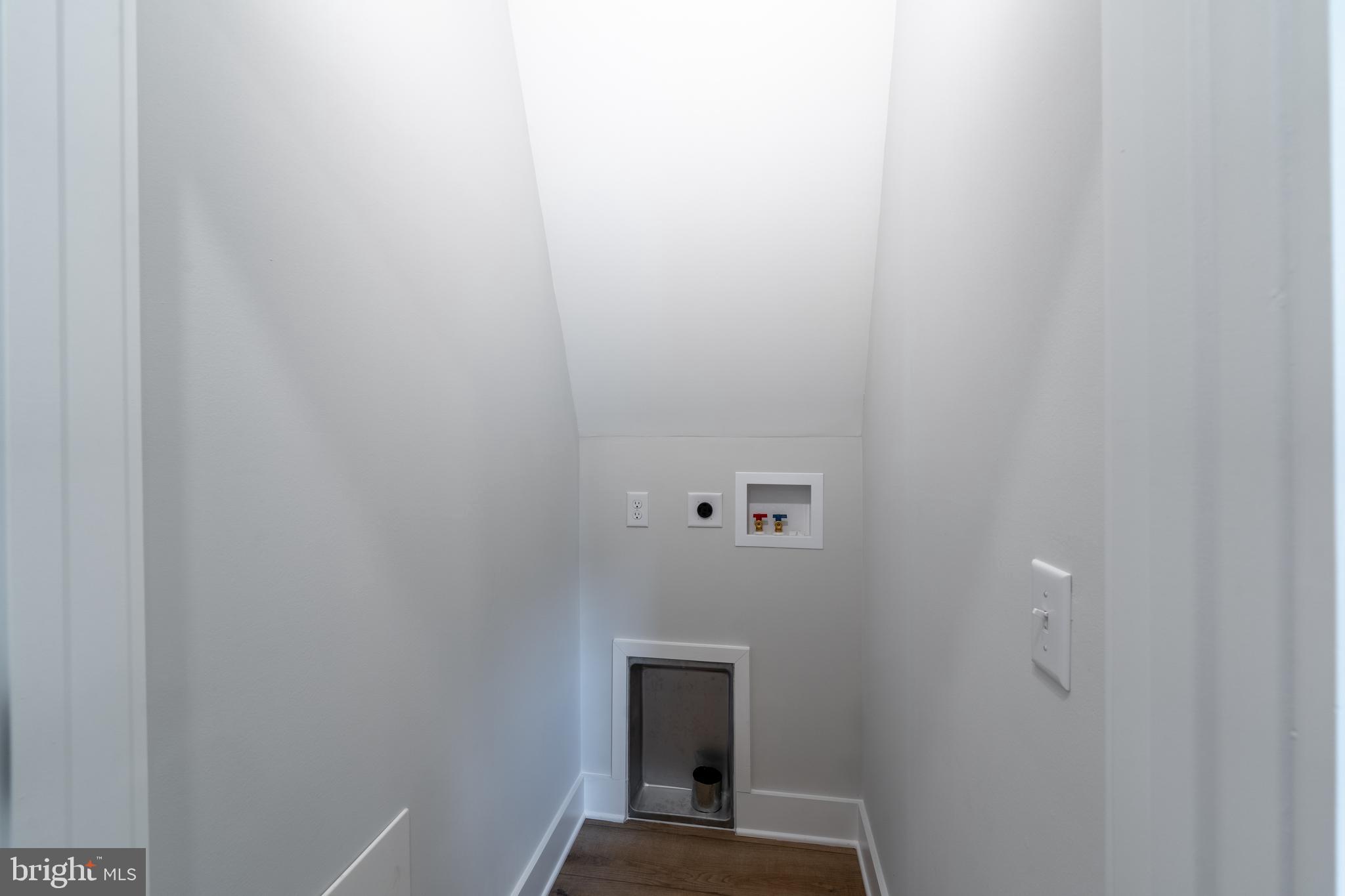729 Mesquite Road Severn, MD 21144 - Photo 27 of 29 Laundry Space