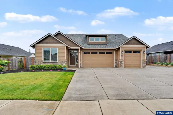 $685,000 | 231 Northeast Alder Way, Sublimity, OR 97385