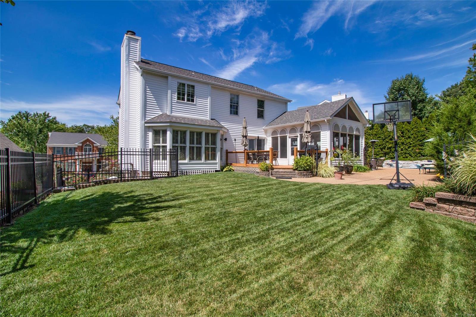 718 Carman Meadows Drive South Manchester, MO 63021 - Photo 6 of 82