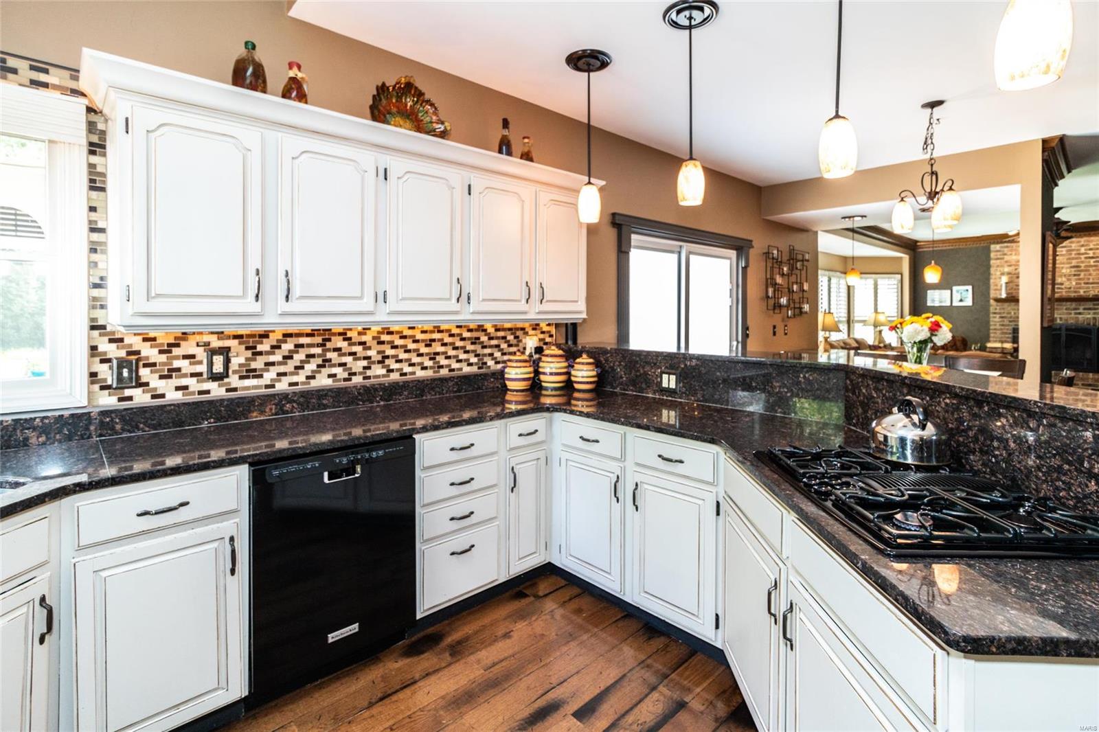 718 Carman Meadows Drive South Manchester, MO 63021 - Photo 10 of 82