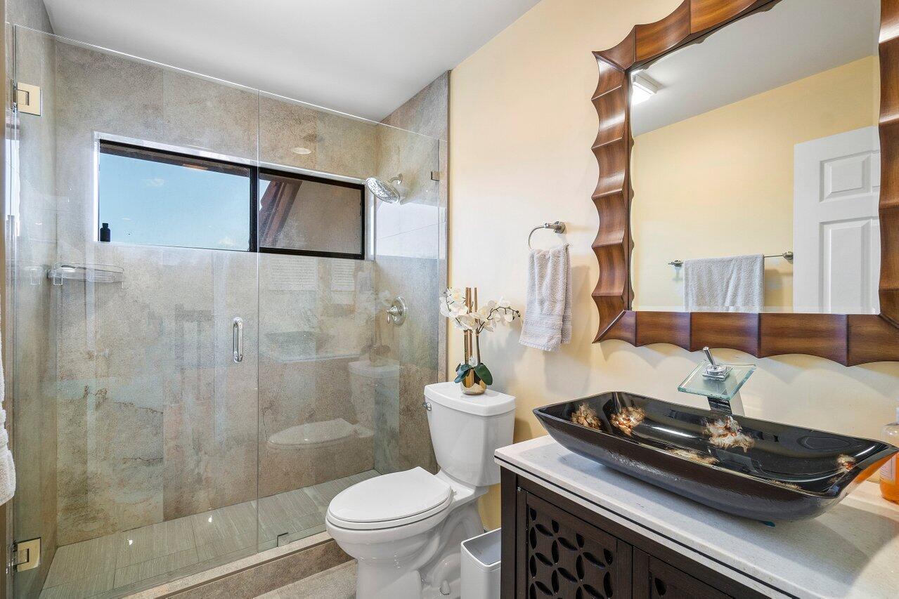 21669 Town Pl Drive Boca Raton, FL 33433 - Photo 26 of 41 UPDATED GUEST BATH