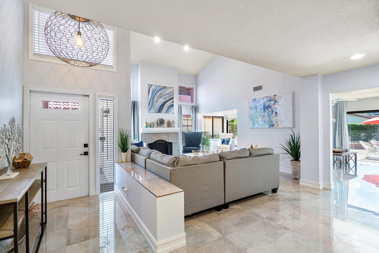 21669 Town Pl Drive Boca Raton, FL 33433 - Photo 8 of 41 FORMAL ENTRY HALL
