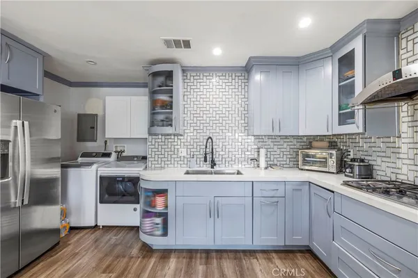 $1,449,000 | 14143 Terra Bella Street, Pacoima, CA 91331