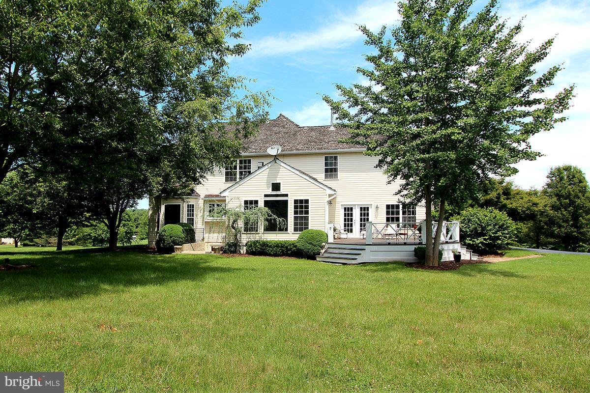 9208 Huntmaster Road Gaithersburg, MD 20882 - Photo 30 of 30 Exterior (Rear)