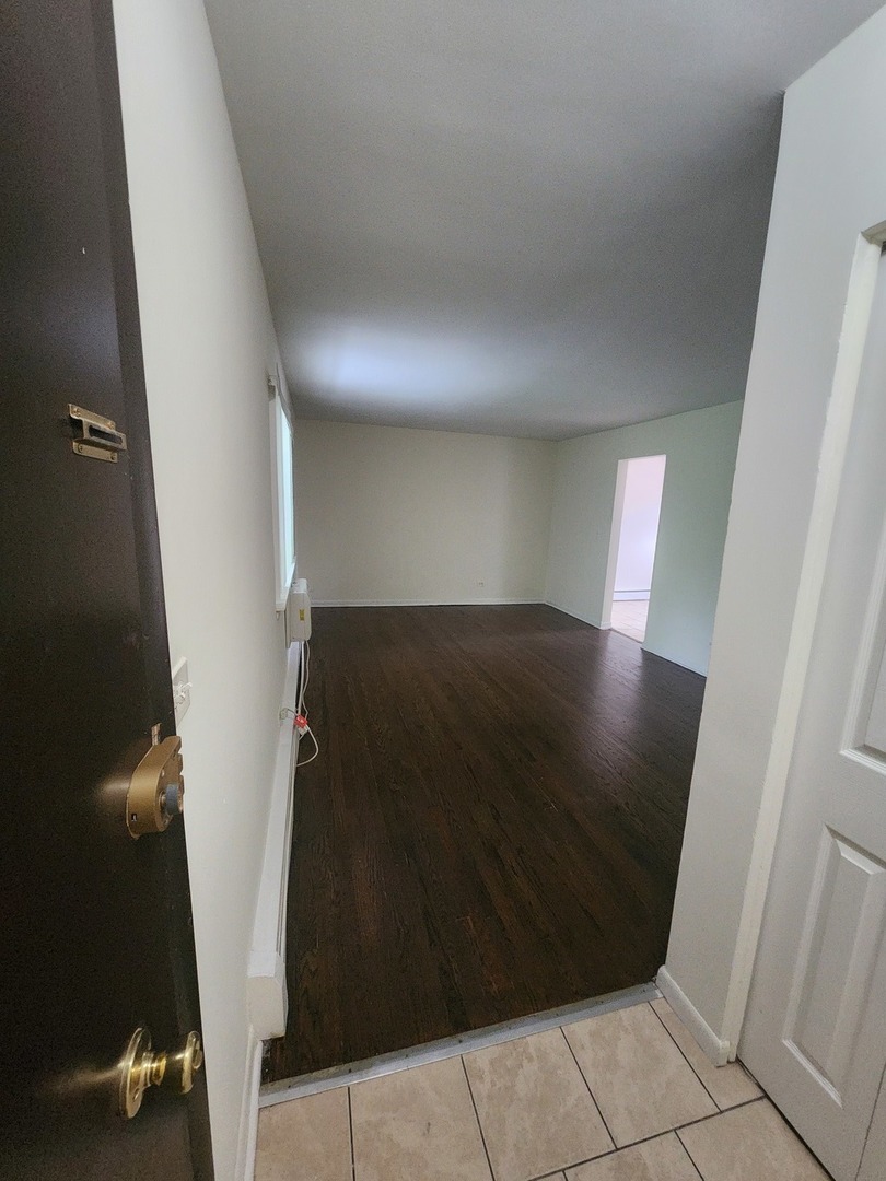 7455 North Ridge Boulevard, Unit C2 Chicago, IL 60645 - Photo 4 of 9