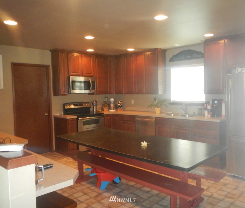 644 Shanklin Road Onalaska, WA 98570 - Photo 5 of 25 Gallery Image 5