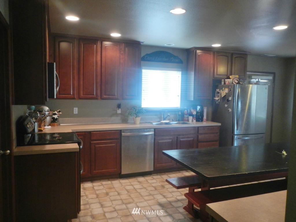 644 Shanklin Road Onalaska, WA 98570 - Photo 7 of 25 Gallery Image 7
