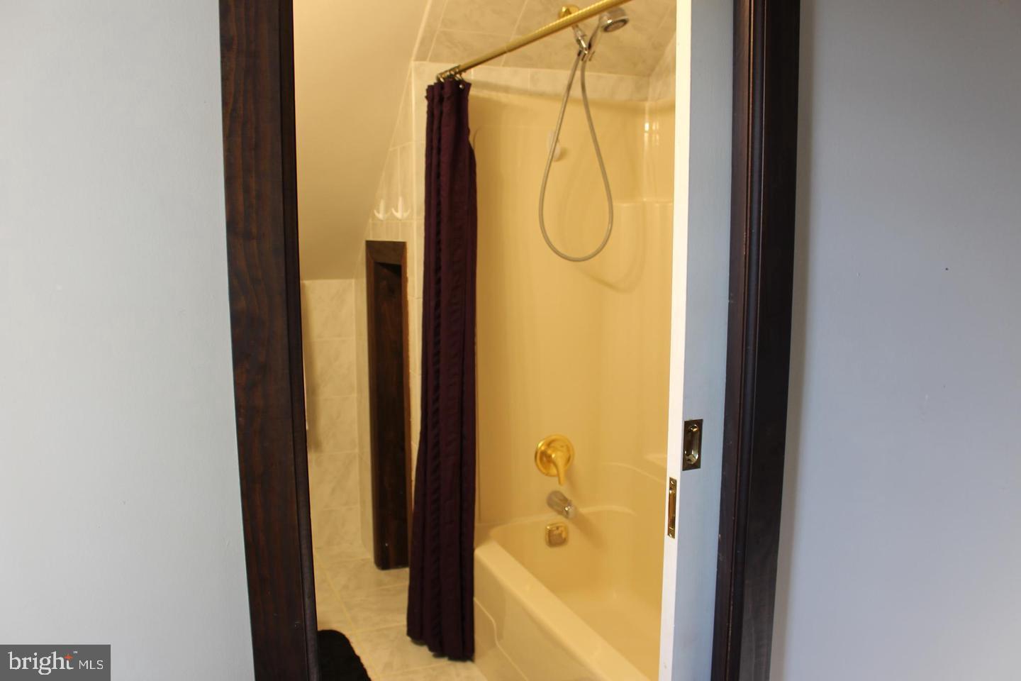 1934 Bleim Road Pottstown, PA 19464 - Photo 6 of 17