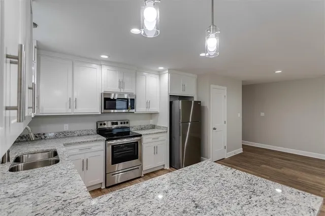 $1,575 | 607 Casa Linda Street, Unit B, Ennis, TX 75119