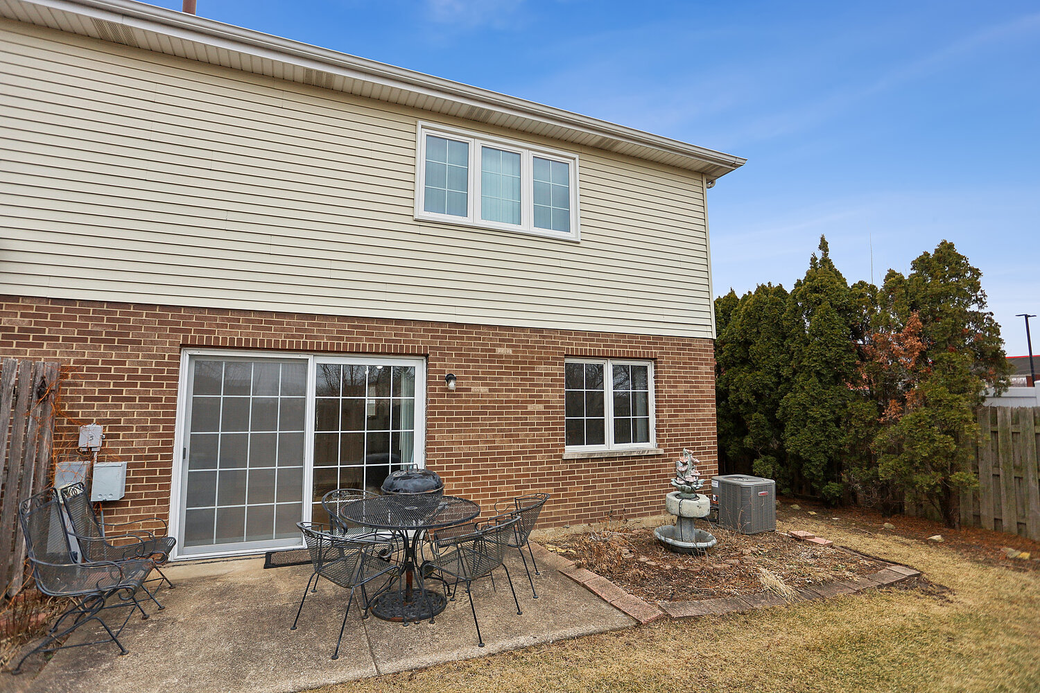 11030 South Roberts Road, Unit 1 Palos Hills, IL 60465 - Photo 2 of 16 a view of a house with sitting area