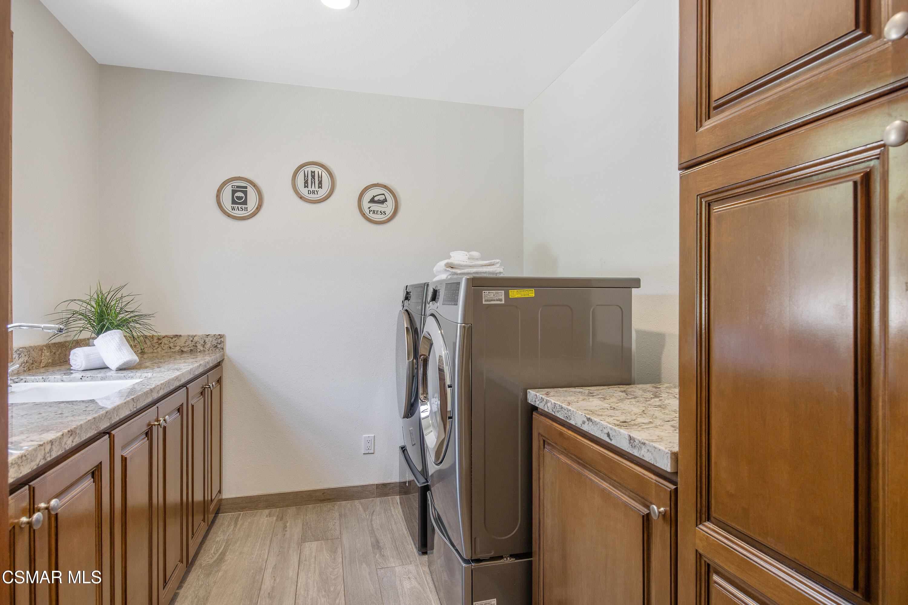 3840 Castle View Road Agoura Hills, CA 91301 - Photo 43 of 94 1B1A0976