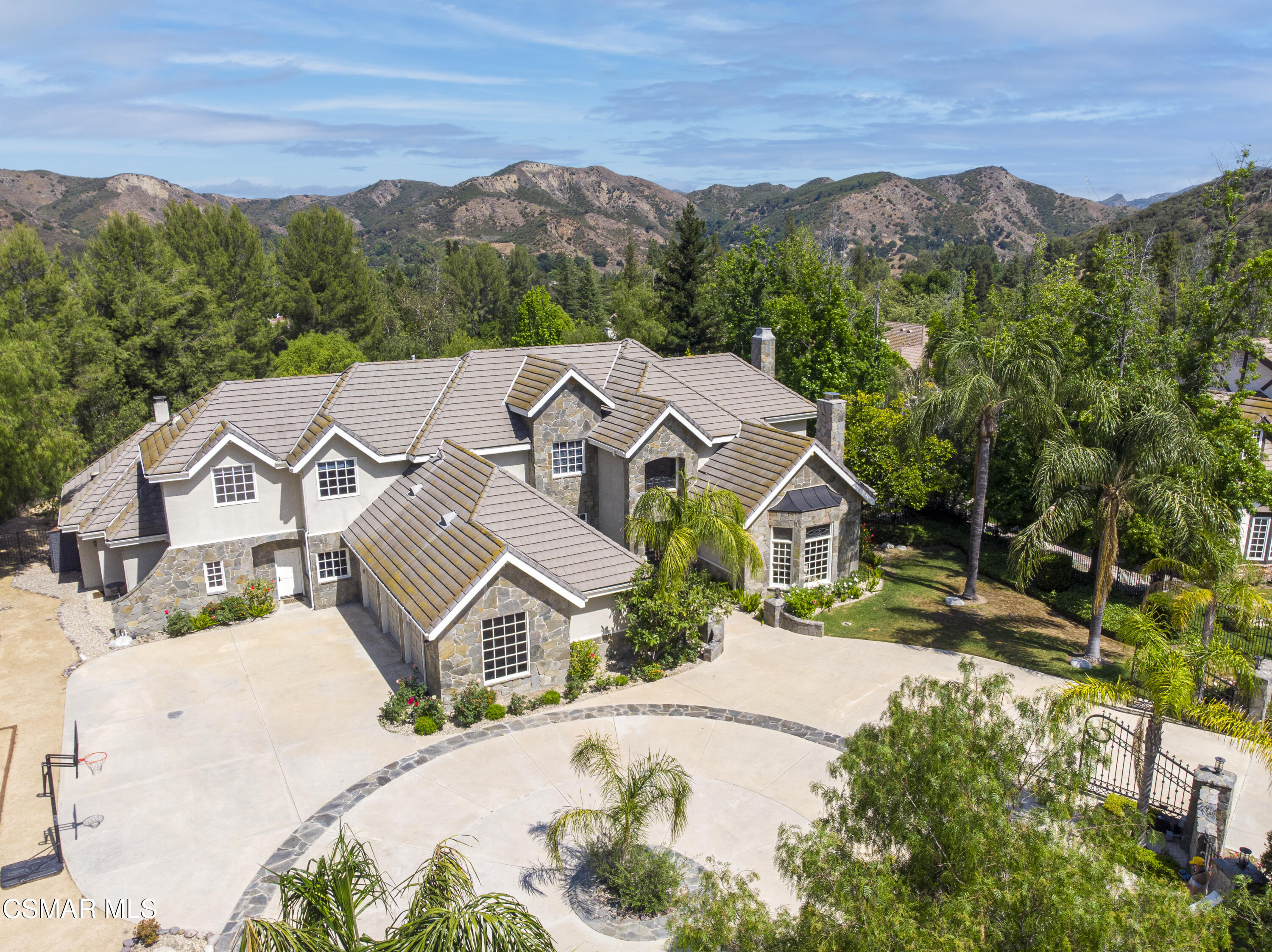 3840 Castle View Road Agoura Hills, CA 91301 - Photo 82 of 94 an aerial view of a house