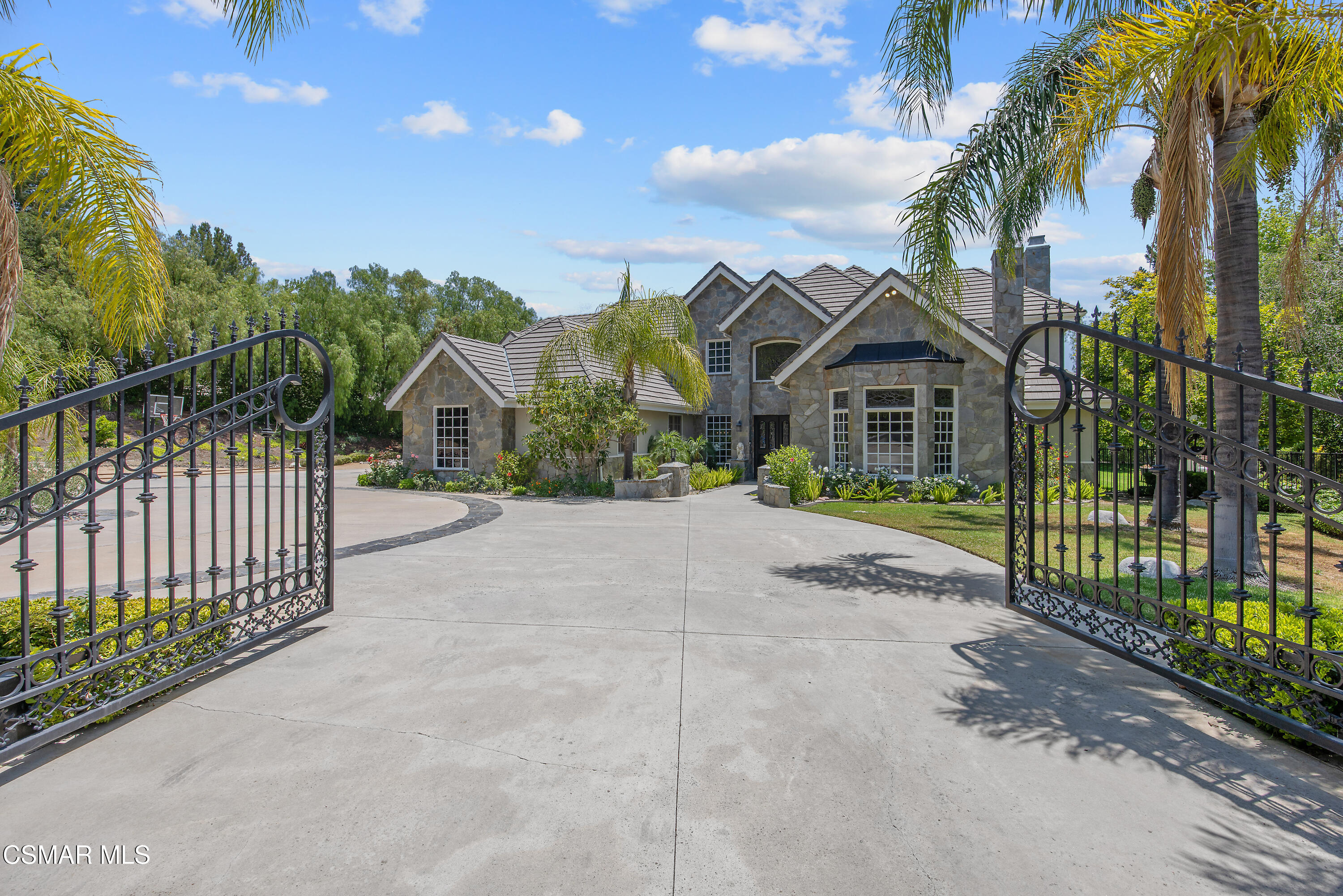 3840 Castle View Road Agoura Hills, CA 91301 - Photo 84 of 94 1B1A0855