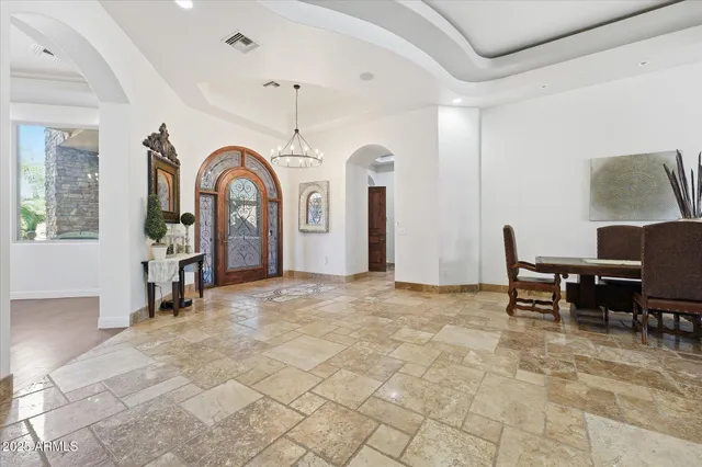 $1,995,000 | 3121 East Bonanza Court, Gilbert, AZ 85297