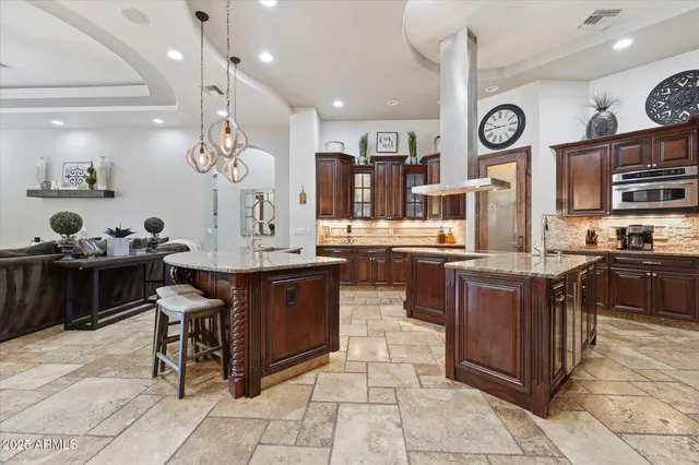 $1,995,000 | 3121 East Bonanza Court, Gilbert, AZ 85297