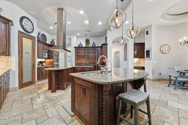 $1,995,000 | 3121 East Bonanza Court, Gilbert, AZ 85297