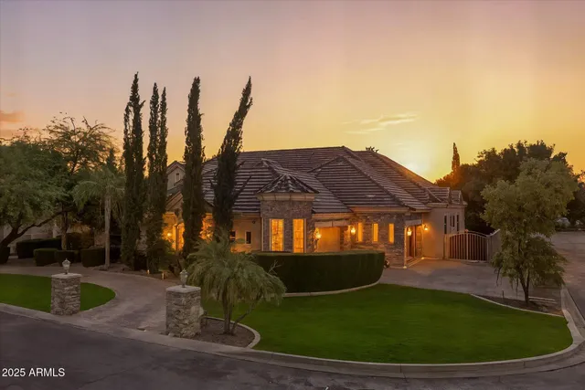 $1,995,000 | 3121 East Bonanza Court, Gilbert, AZ 85297