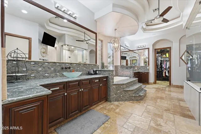 $1,995,000 | 3121 East Bonanza Court, Gilbert, AZ 85297