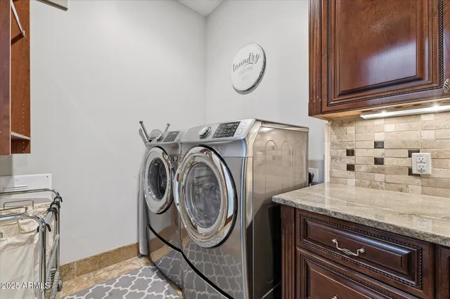 $1,995,000 | 3121 East Bonanza Court, Gilbert, AZ 85297