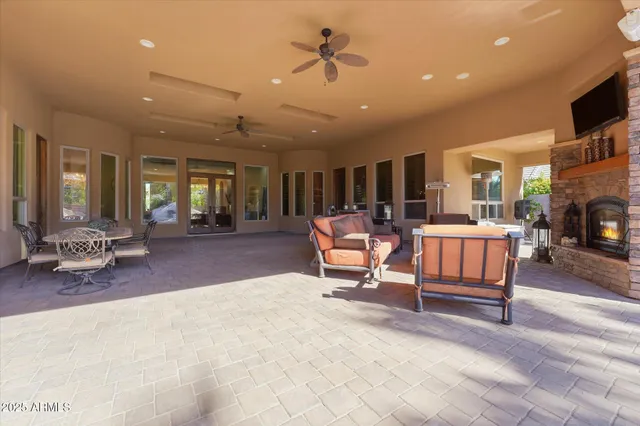 $1,995,000 | 3121 East Bonanza Court, Gilbert, AZ 85297