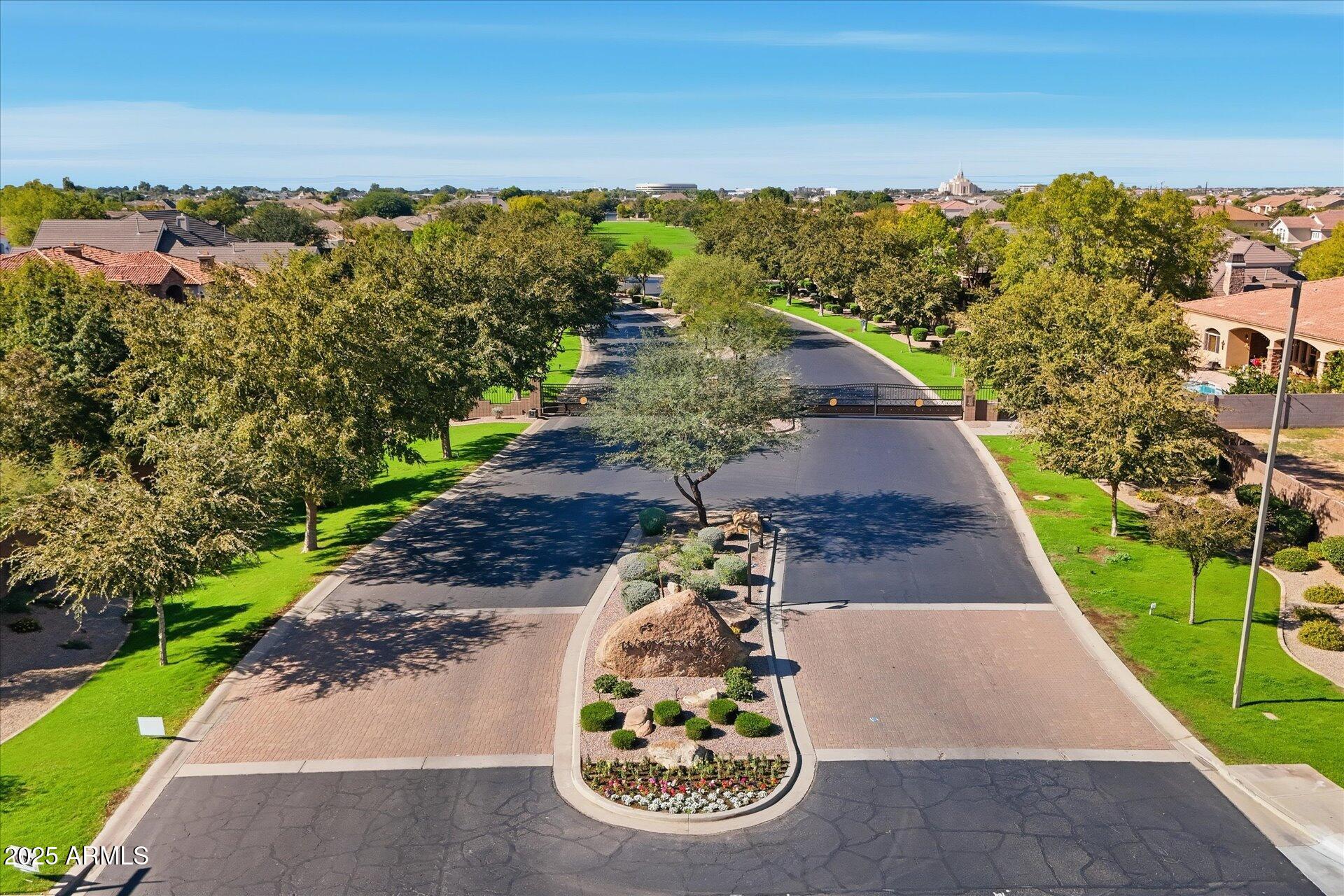 3121 East Bonanza Court Gilbert, AZ 85297 - Photo 83 of 83 89-089-community-gate