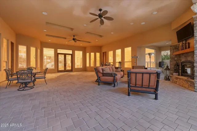 $1,995,000 | 3121 East Bonanza Court, Gilbert, AZ 85297