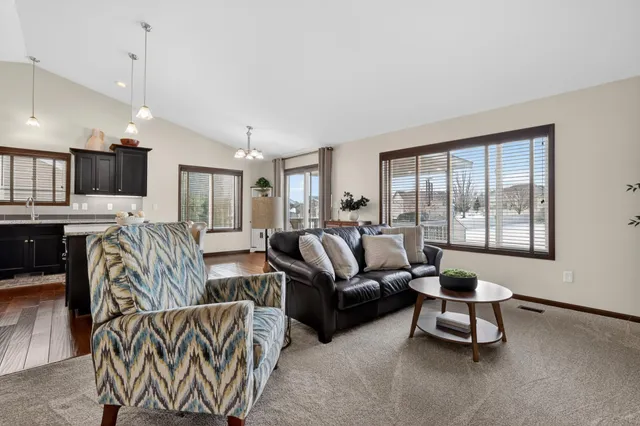 $478,900 | 481 Manor Garden Lane Northwest, Rochester, MN 55901