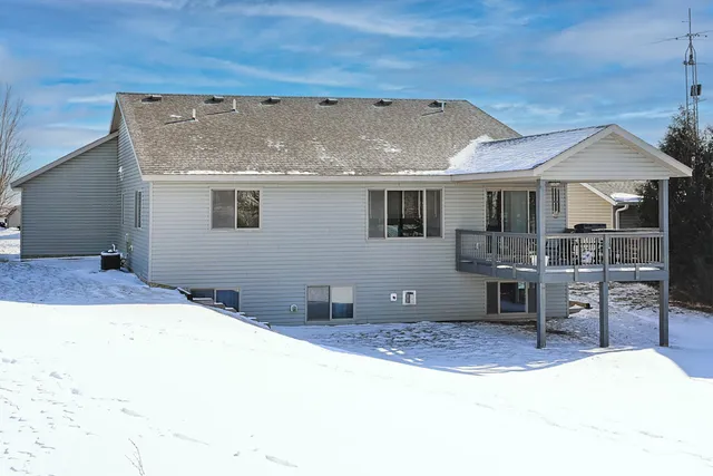 $478,900 | 481 Manor Garden Lane Northwest, Rochester, MN 55901