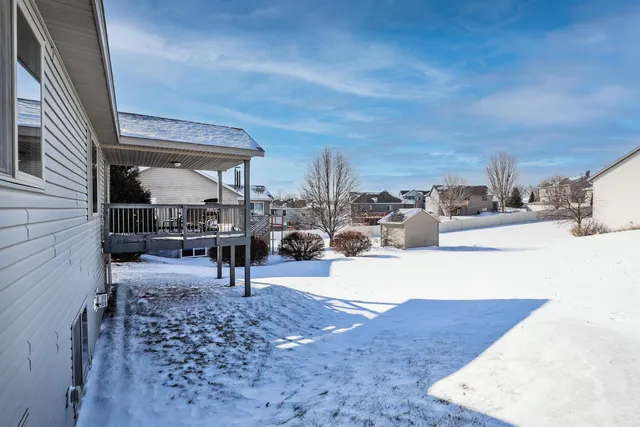 $478,900 | 481 Manor Garden Lane Northwest, Rochester, MN 55901